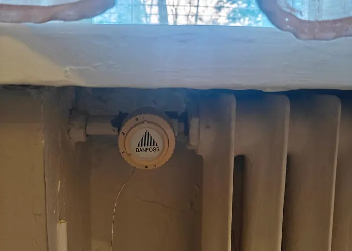 Cozy By The Isopuisto Park Apartment *